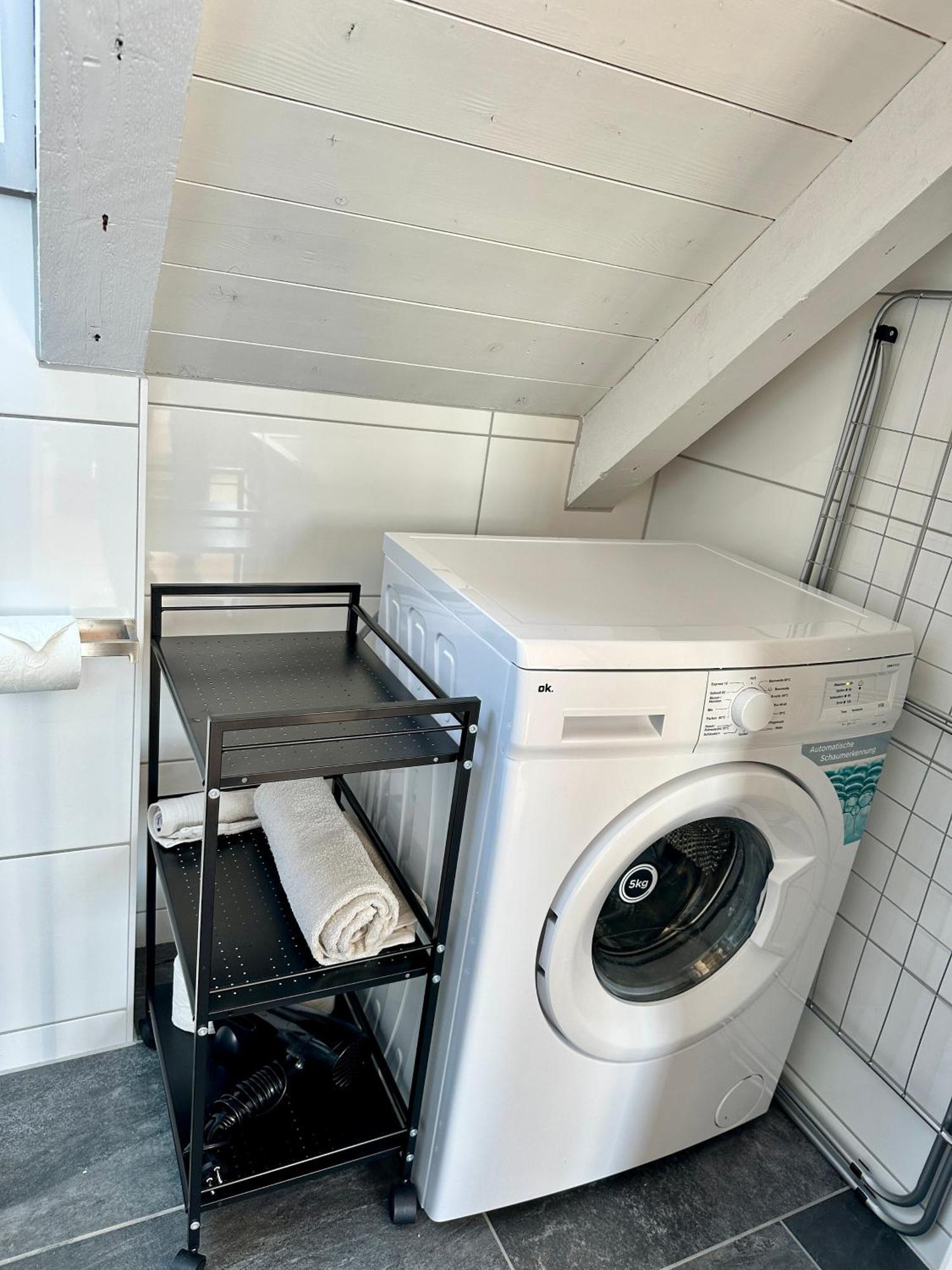 Zentrale Wohnung Mit Dachterasse Bregenz Esterno foto