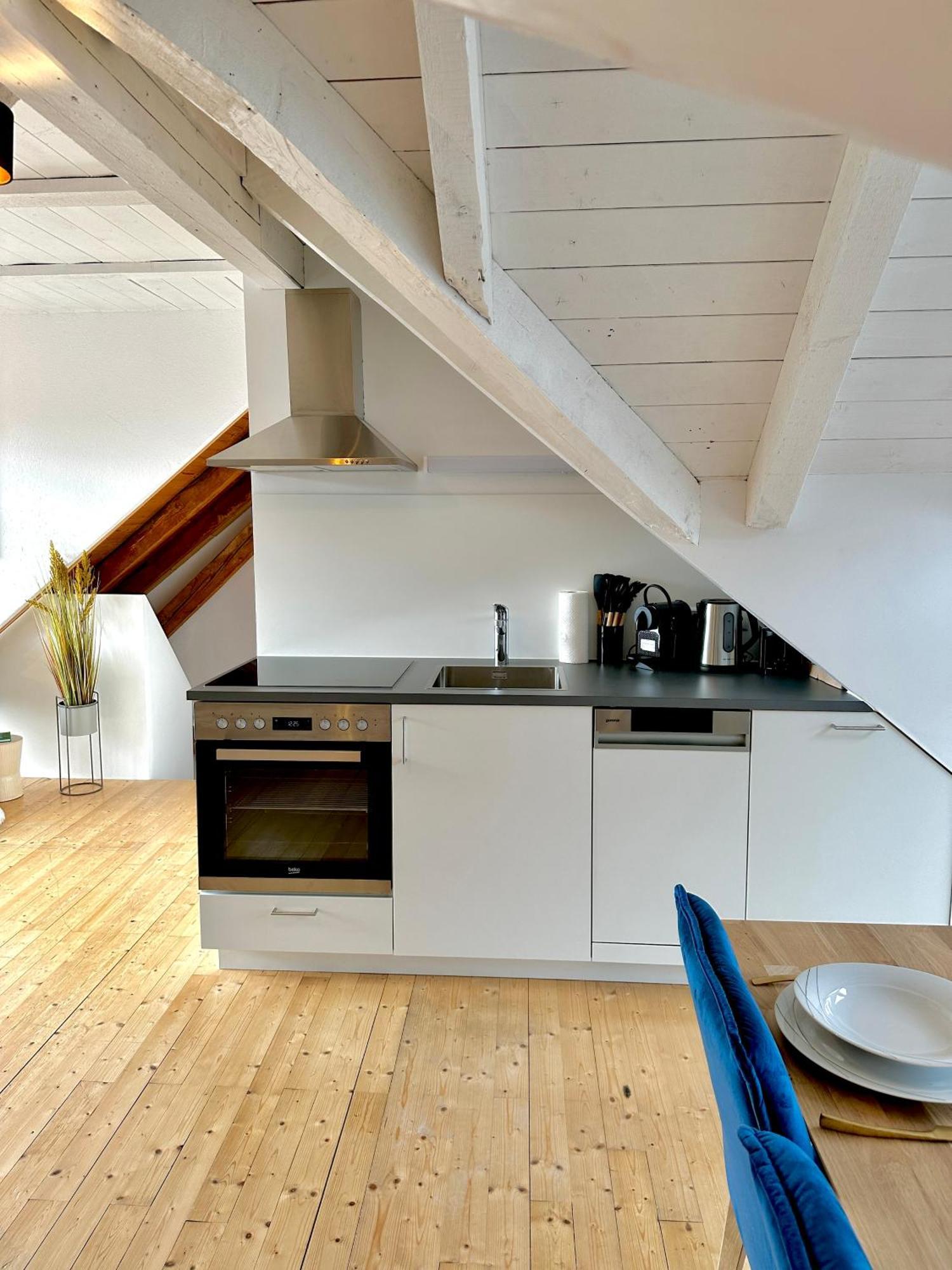 Zentrale Wohnung Mit Dachterasse Bregenz Esterno foto